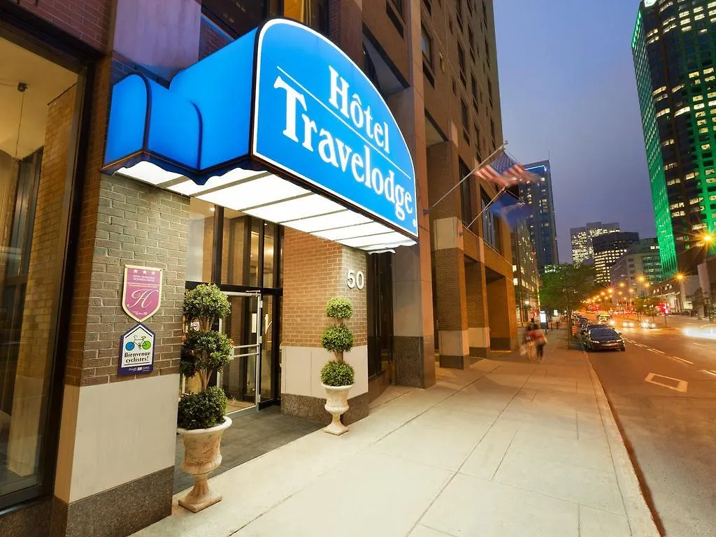 Travelodge By Wyndham Montreal Centre 3*,