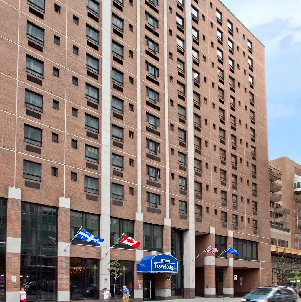 Travelodge By Wyndham Montreal Centre 3*,