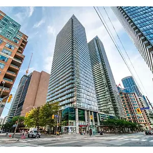 Apartment Comfy 1 Bedroom & Den In Downtown 1 Queen & 1 Single Bed