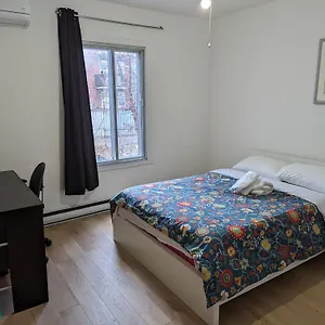 Guest house Harmony Near Metro Monk Station With Self Check-in, Montreal