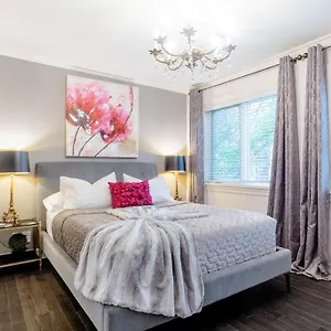 Downtown Luxury Victorian Retreat Kanada