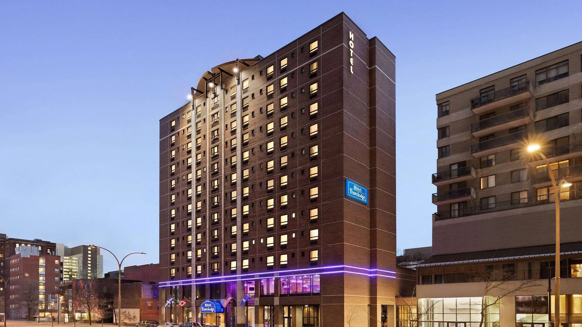 Travelodge By Wyndham Montreal Centre 3*,