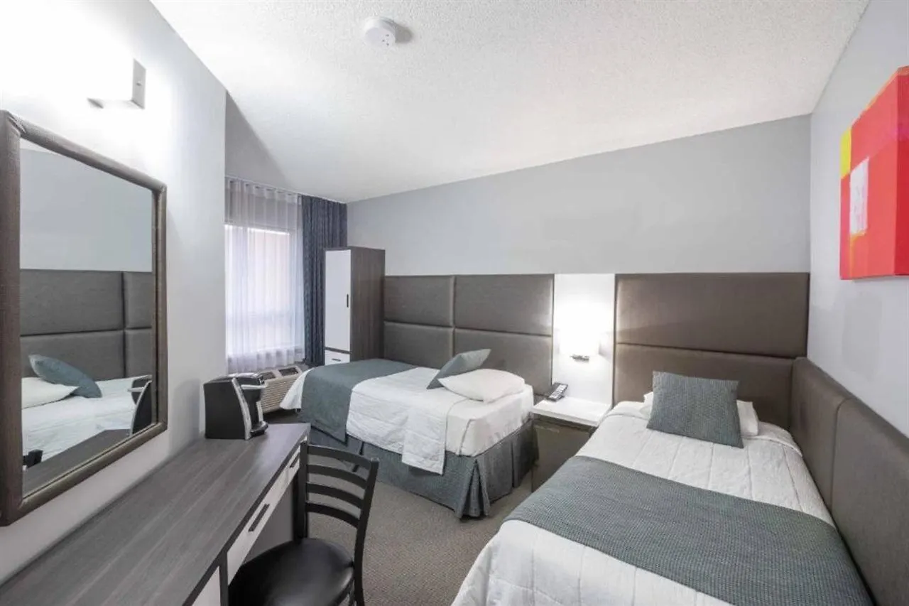 Travelodge By Wyndham Montreal Centre Hotell